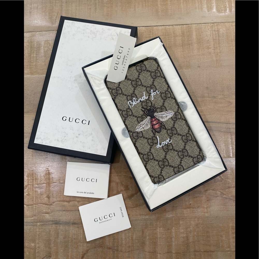 Gucci Blind for Love GG MONOGRAM bumblebee Bee IPhone case cover